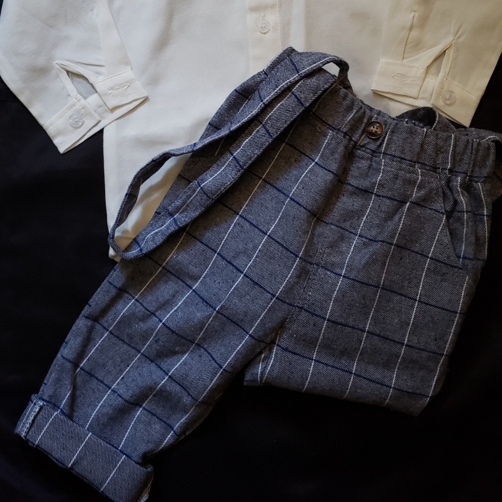 Clothes - Picture 2 of 3